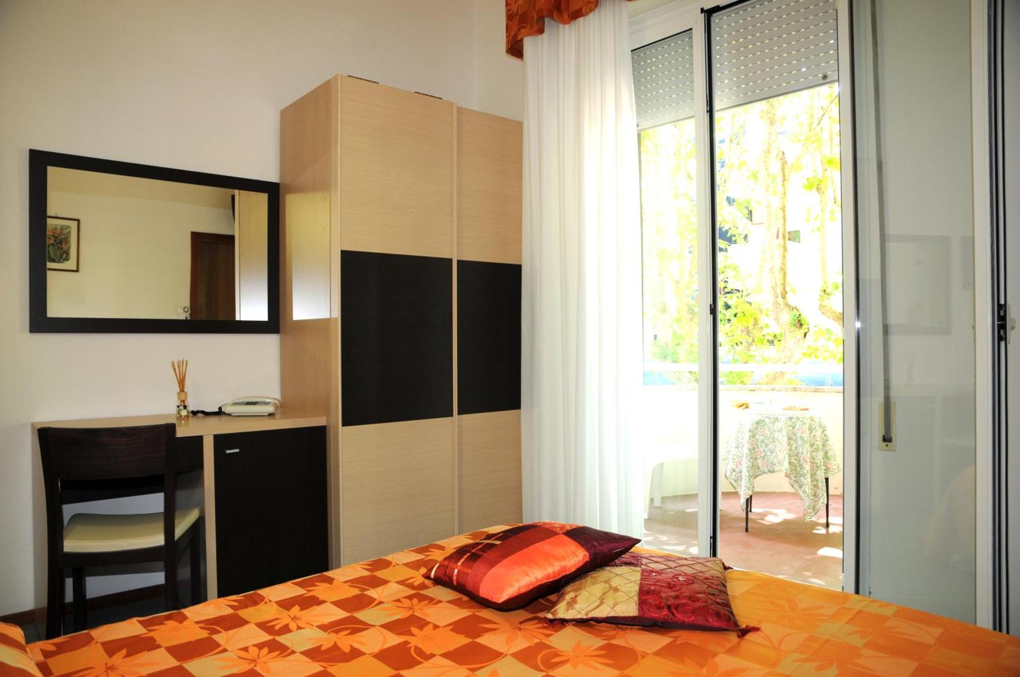 Hotel Flora Bellaria-Igea Marina Ngoại thất bức ảnh