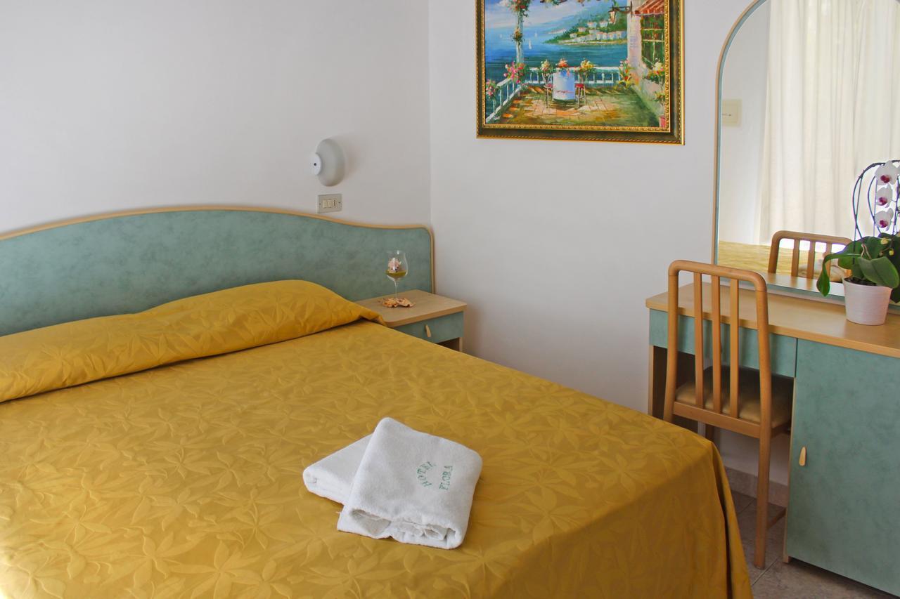 Hotel Flora Bellaria-Igea Marina Ngoại thất bức ảnh