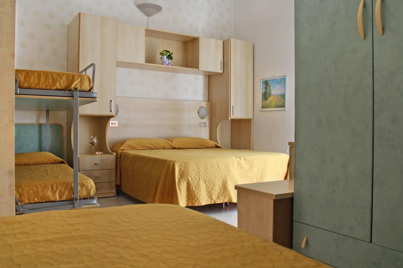 Hotel Flora Bellaria-Igea Marina Ngoại thất bức ảnh